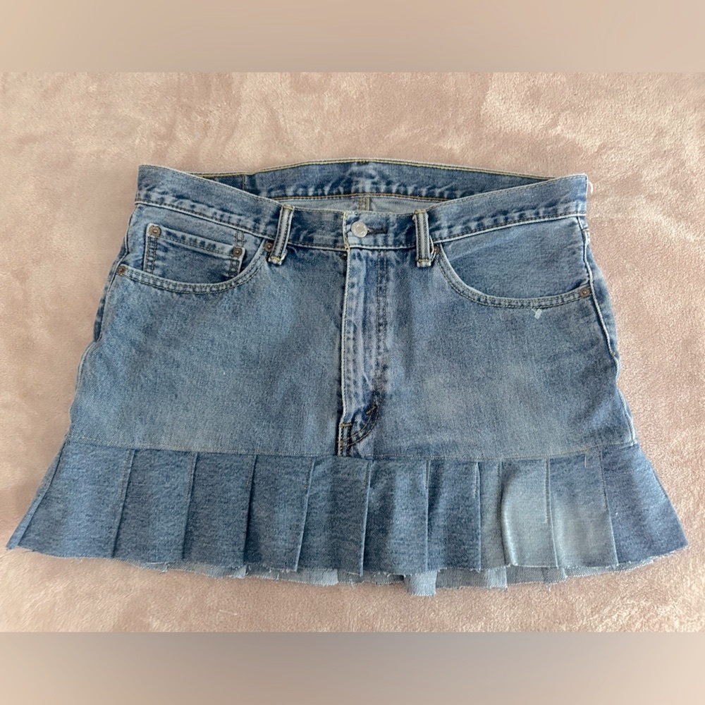 Vintage Signature by Levi Strauss Pleated Blue Mini Skirt